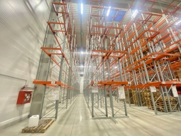 Hala cu servicii integrate de logistica