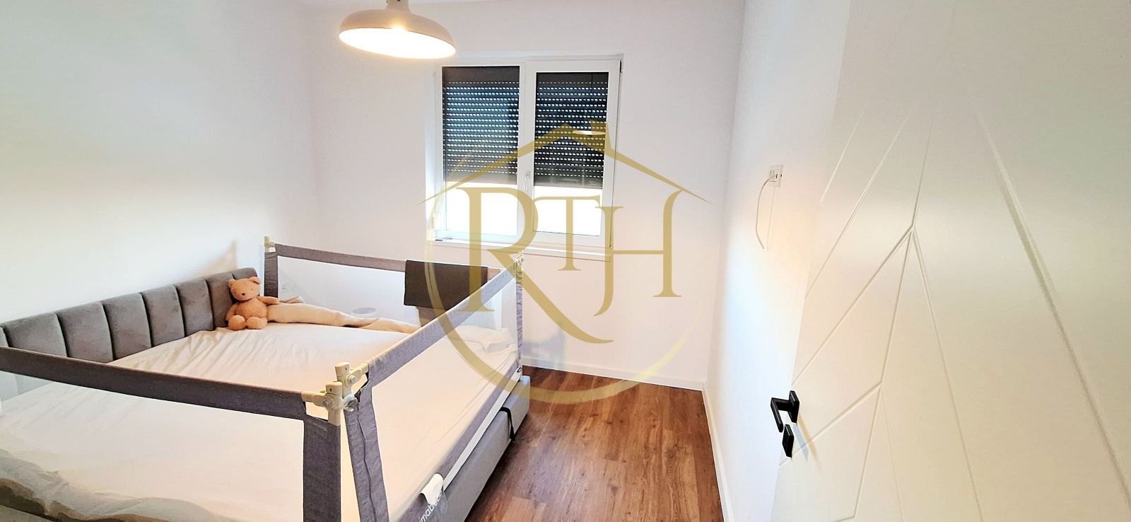 c349ee0767e84d50ba895f4c12624589