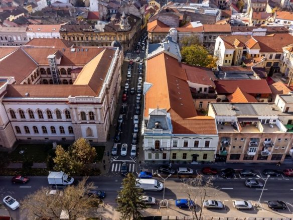 De închiriat spațiu ultracentral, ideal pentru multiple activități