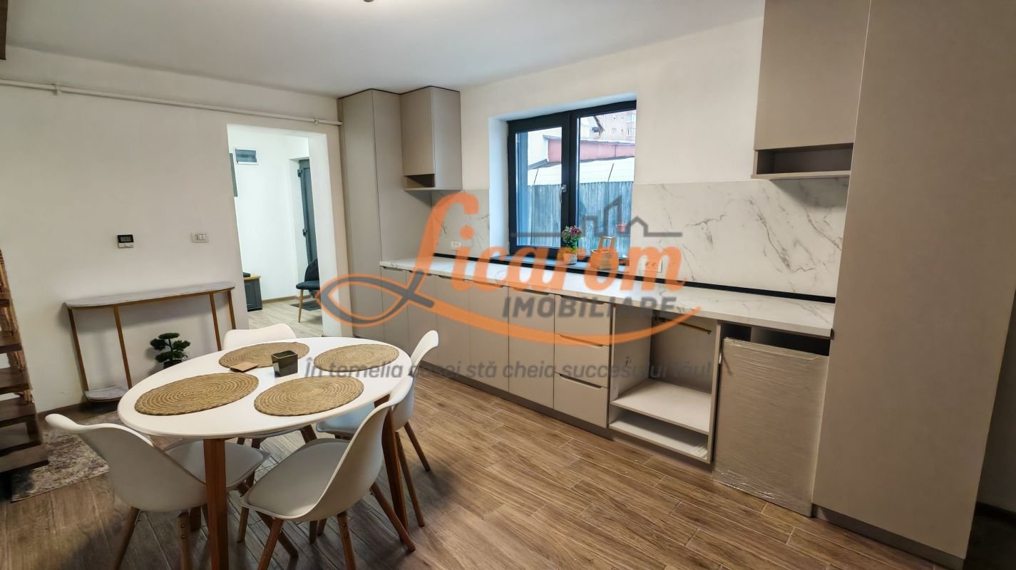 c829c9589cb4443489c22701361743e0