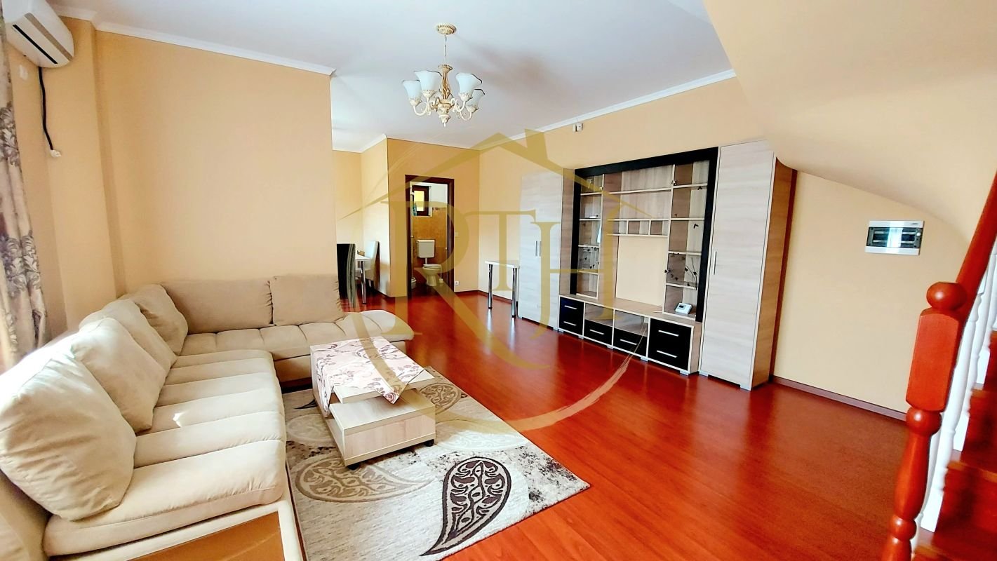 c8c9b3f9b3934ad8844c48504de2f409