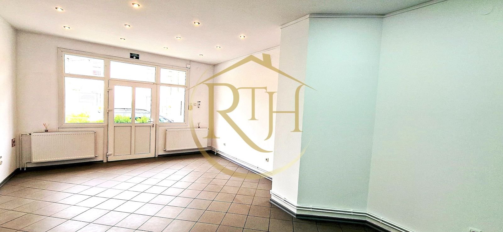 ca88215d0c54438daeabbb7ede86d92b