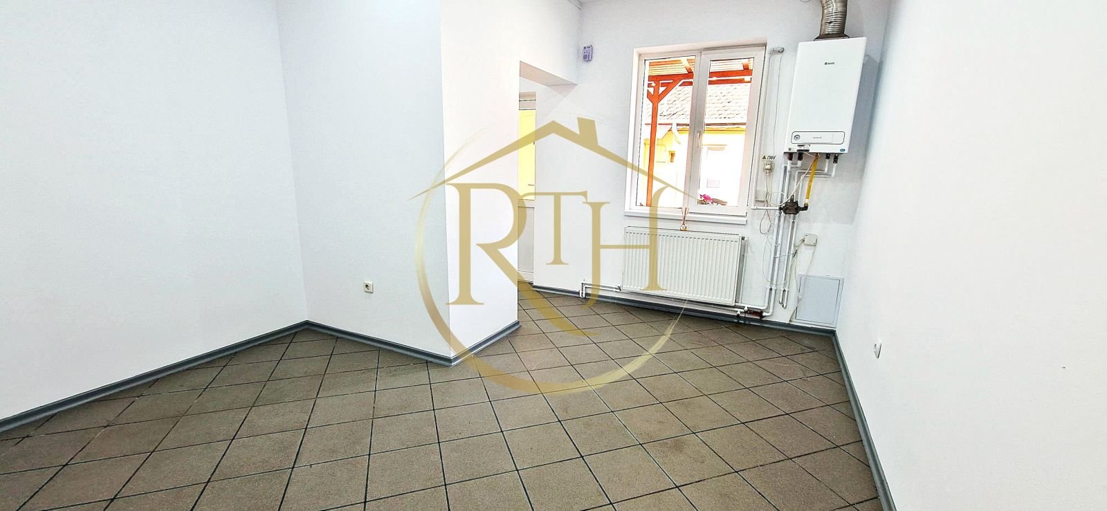 cdd39da6240945738977a2cadd411ed3