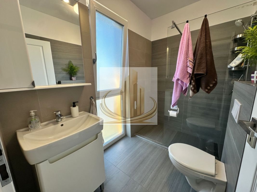 d39dfe64b1064641b803fc03b4bd04b8