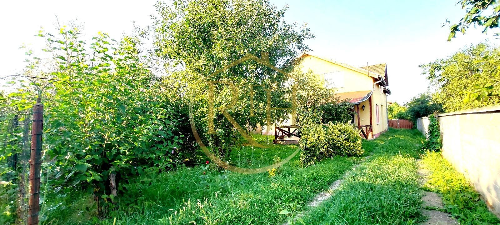 d52030afbab546b4a268367e19ac4ebd