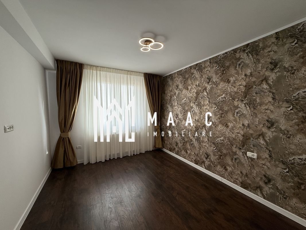 Apartament 3 camere | 150 MP | Balcon | La cheie | 2 Parcari