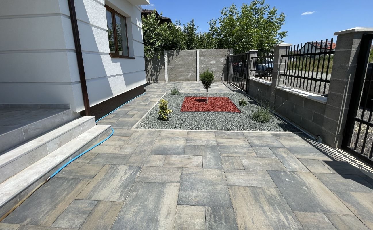 e77c716c2ef74a6bb011c787f52257d5-1