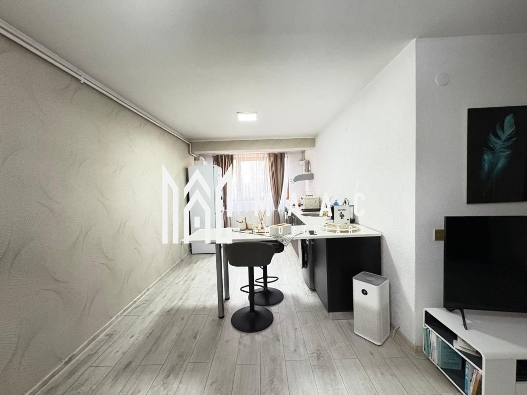 f137cdadee884af9a709a8b1695b0b83