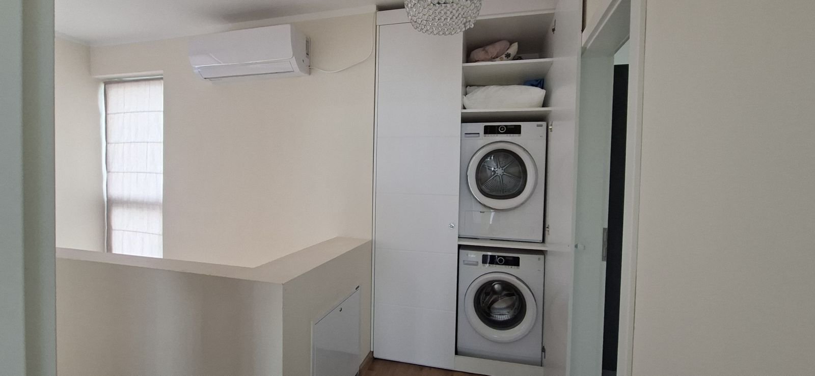 f51ecf5caefa4153bdebf0d6ed42e072