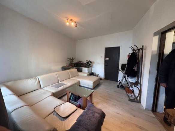 CASA SINGUR IN CURTE CU TEREN GENEROS | PIATA CLUJ | TEREZIAN