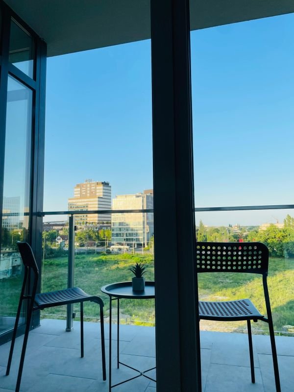 f87487e7acc0417ba6de28436c15b3b6