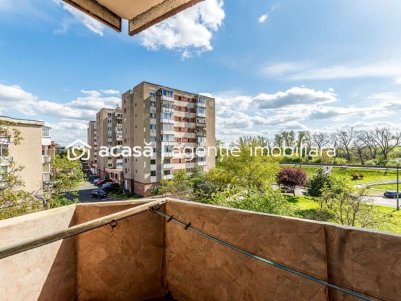 Apartament 3 camere Micalaca 300. Vedere superbă spre Mureș