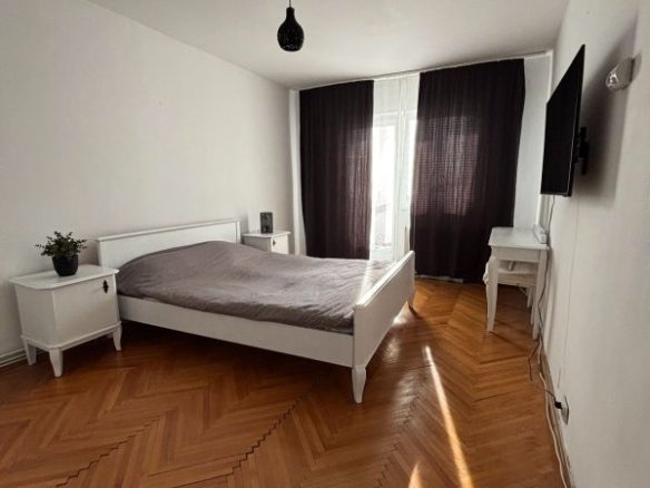 Apartament 3 camere Valea Aurie