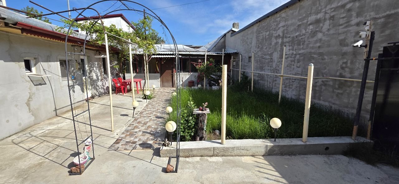 0e8bcb2d555a47fc8094d0f089833441 Sos. Alexandrie sector 5 casa parter 3 camere de vanzare
