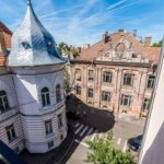 Apartament ultracentral cu 4 camere renovat recent Comision 0