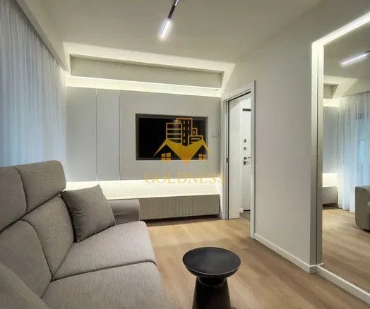 1 Camera Decomandata, Centru, P-ta Mihai Viteazu, Modern, Parcare
