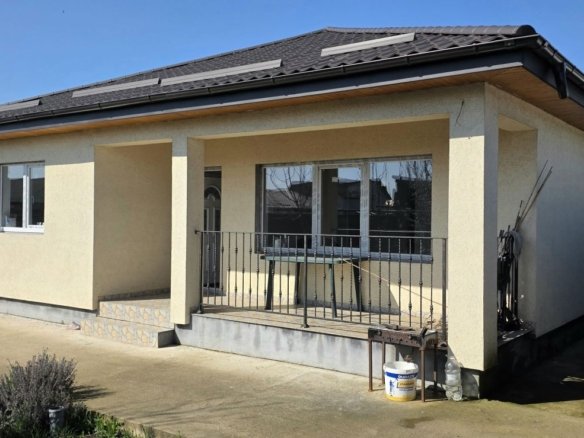 Casă de vânzare 4 camere– Glina, zonă nouă, construcție 2023