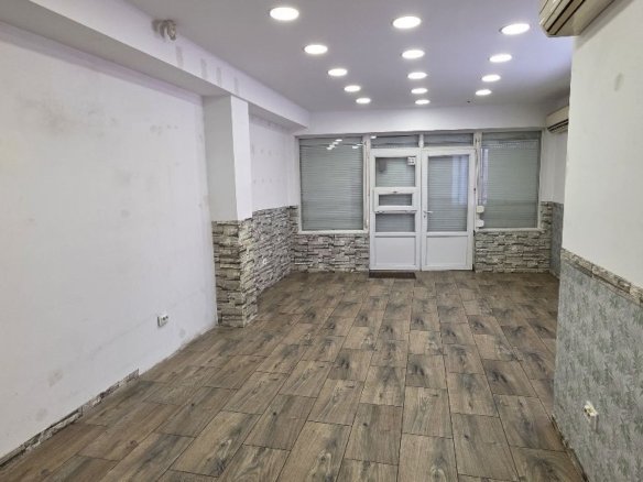 Spațiu Comercial Premium Drumul Sării – Răzoare Vizibilitate Mare