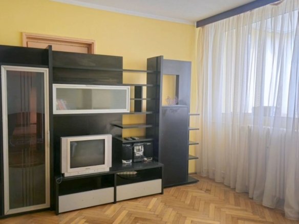 De vanzare apartament cu 3 camere Tiglina 1, etaj intermediar