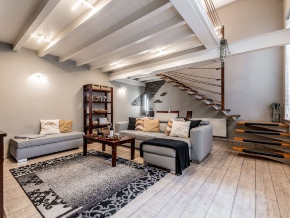 Apartament tip loft / ultracentral | parter