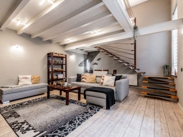 Apartament ultracentral | parter | mobilat și utilat