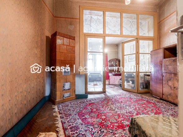 Apartament la parter înalt, str. Lucian Blaga, centrul Aradului