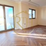 Oferim spre vanzare casa-duplex cu 4 camere si 3 bai situata in Giroc
