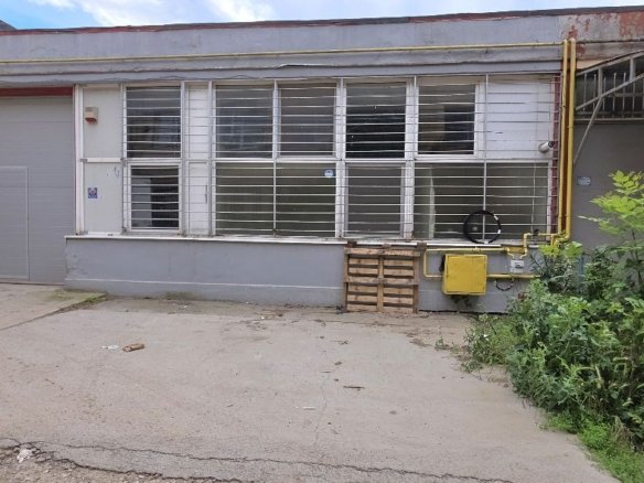 Depozit 240 mp de închiriat Drumul Între Tarlale |acces TIR birou