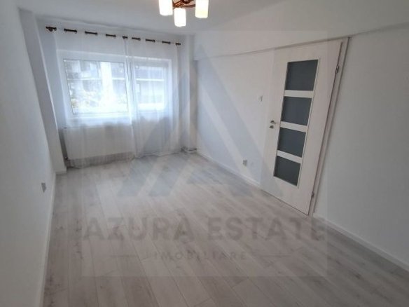 Apartament complet renovat 2 camere si bucatarie inchisa zona Rahovei