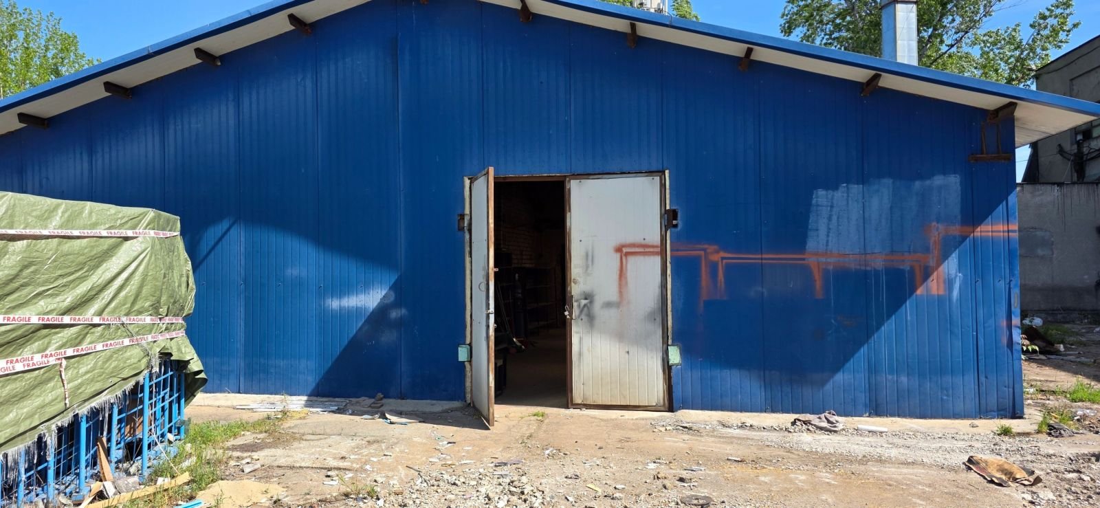 6c5a2ac25f2a407bafa416b2978b2ca2 Hală de închiriat Sector 3 – Șos. Industriilor – 290 mp