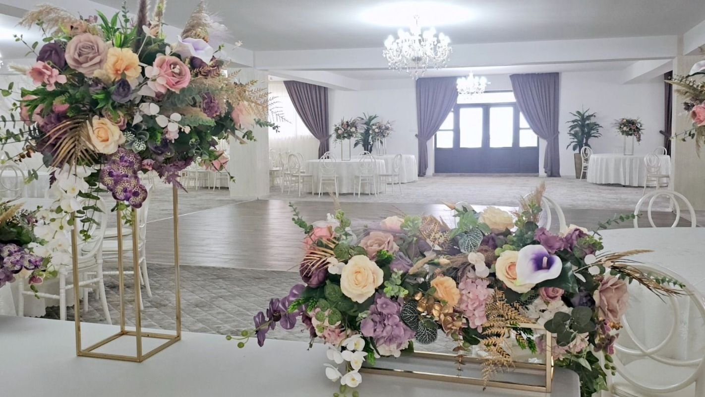 765254905d104764ac47bd59203a9541 LORD HOUSE EVENTS – salon de evenimente premium, loc. Pechea