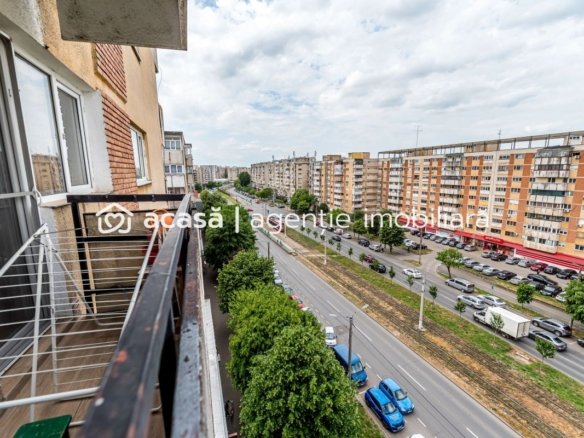 79.900 € | Vlaicu (între UTA și Lebăda) | 2 camere decomandat | lift