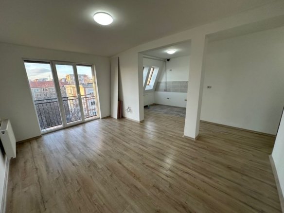 Apartment 3 camere 75 mp utili