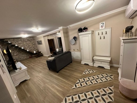 Casa P+M renovata integral