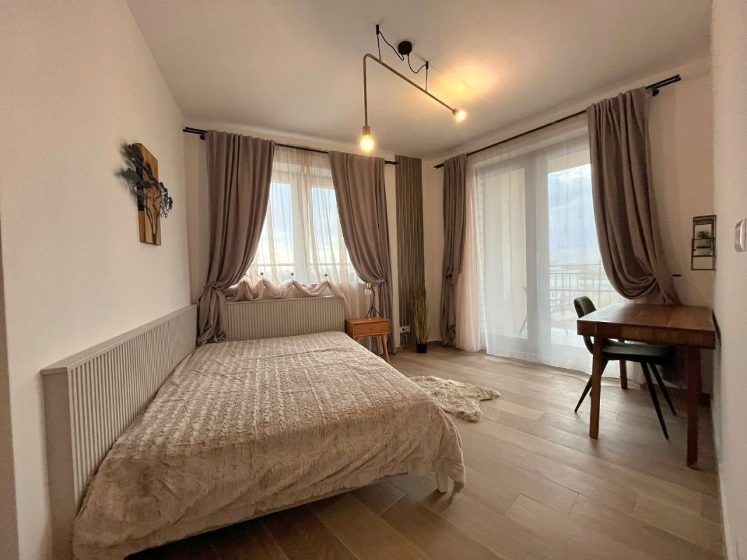a714d25dbf0b4fefa2f3f29d7a0e4fc8 Apartament 3 camere de închiriat în Opera Residence –bloc nou, mobilat