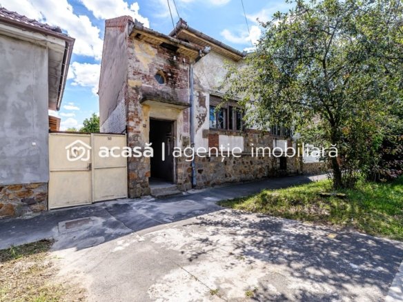 Casă pe Dorobanților | 716 mp teren | centrală gaz | Pârneava