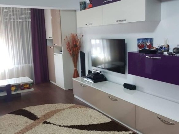 De inchiriat apartament cu 2 camere, bloc Vega, str. Tecuci, 550 euro