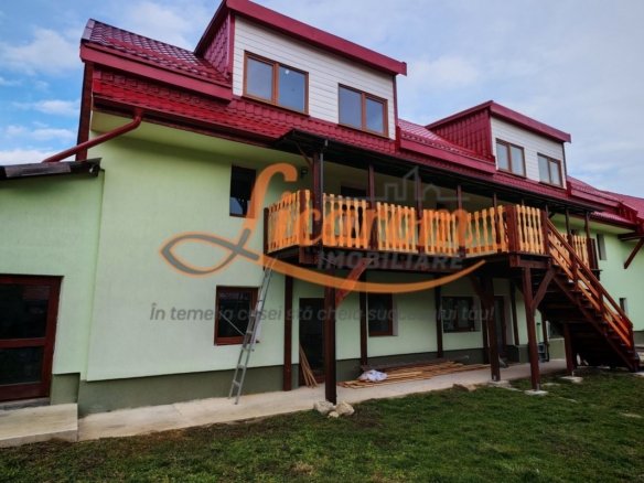 CASA SASEASCA comuna VULCAN,zona foarte buna,teren 3000 mp