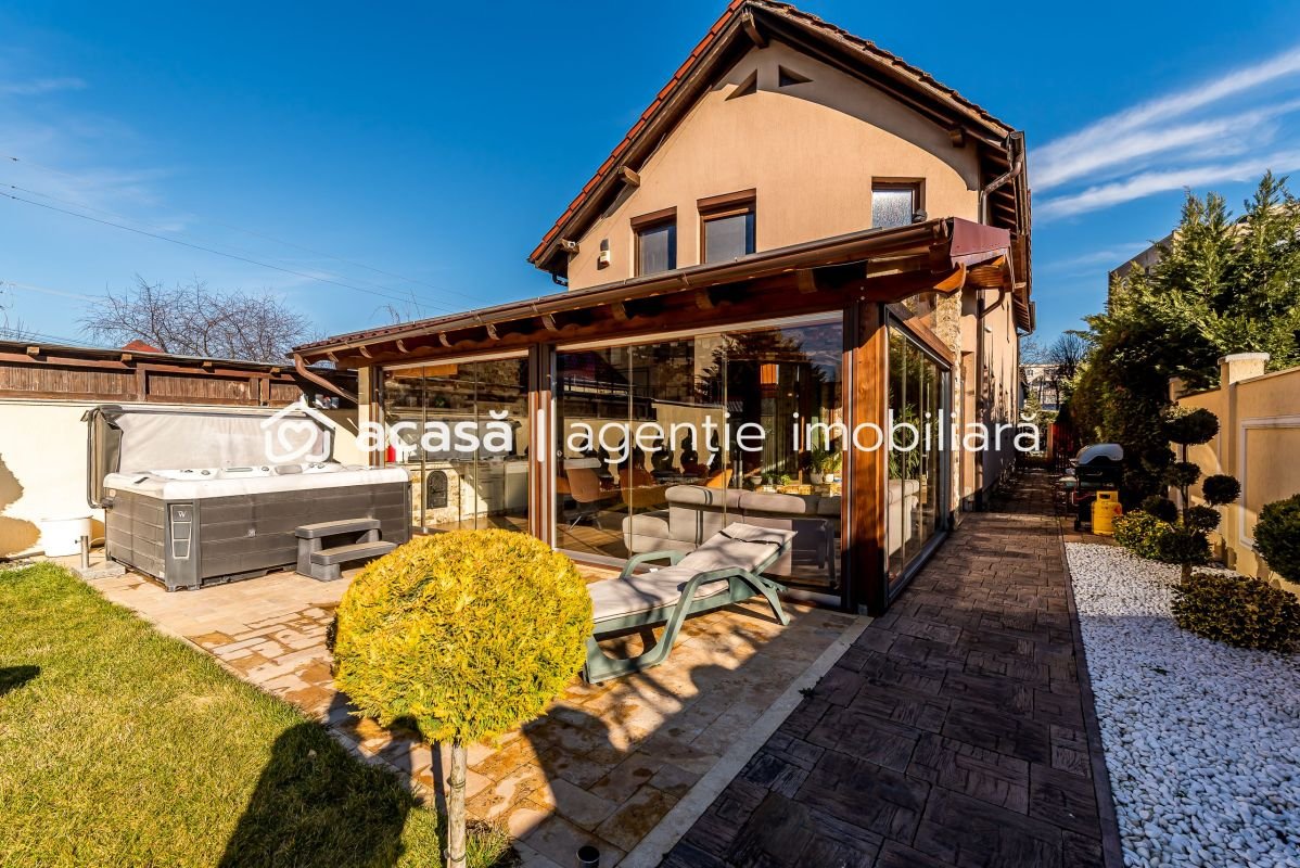 b79bb2af2d8346659028b20b6e00a969 Casă smart, independentă energetic | teren 720 mp | 5 camere