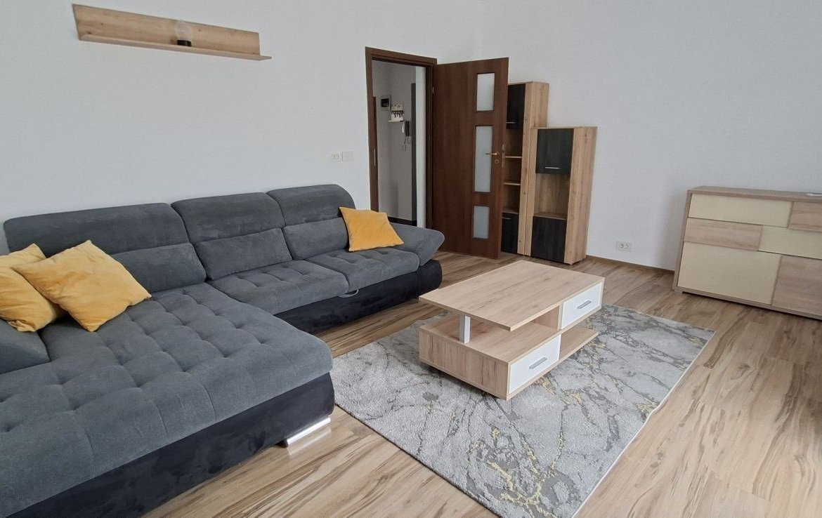 Apartament cu curte de 60mp – Dumbravita/Selgros