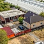 Casă finisată + casă în construcție, la același preț!