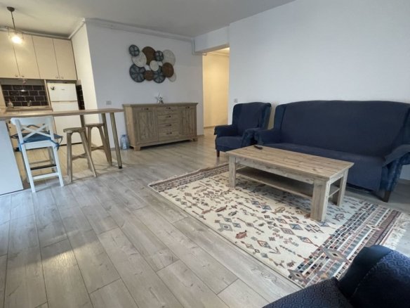 Apartament de vanzare-bloc nou,lift,finisat complet