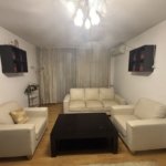 Apartament spatios in zona Sagului