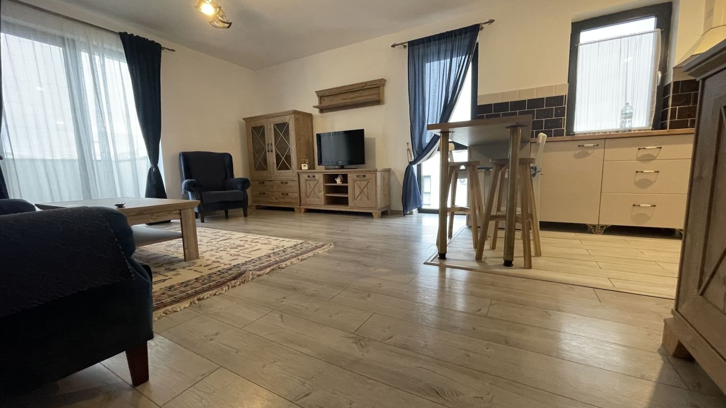 Apartament de vanzare-bloc nou,lift,finisat complet