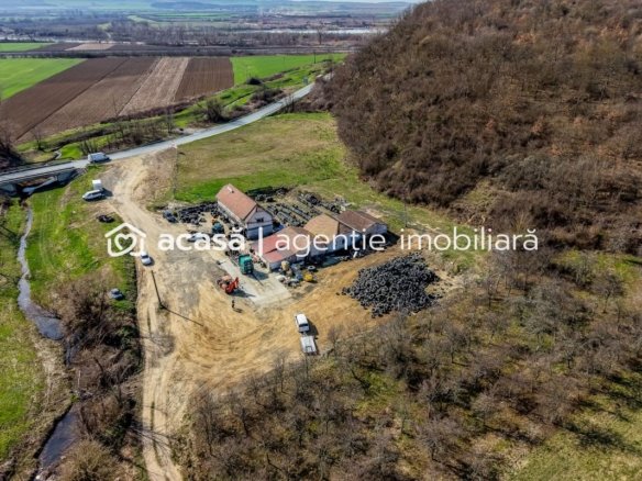 Oportunitate Investitie! Proprietate comerciala/industriala în Paulis