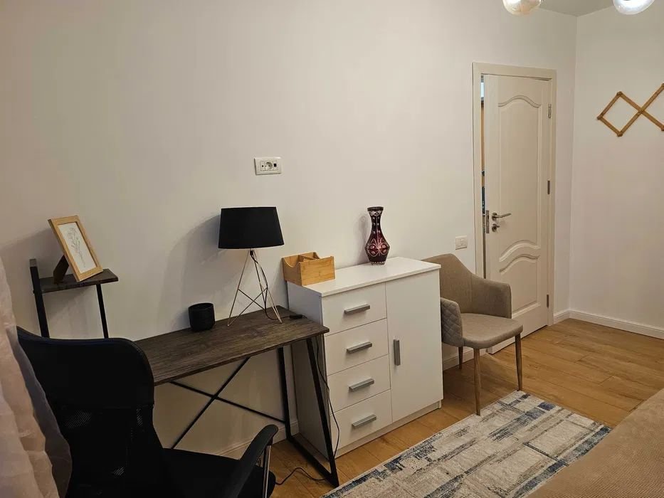 De inchiriat apartament cu 3 camere Tiglina 1, 520 euro