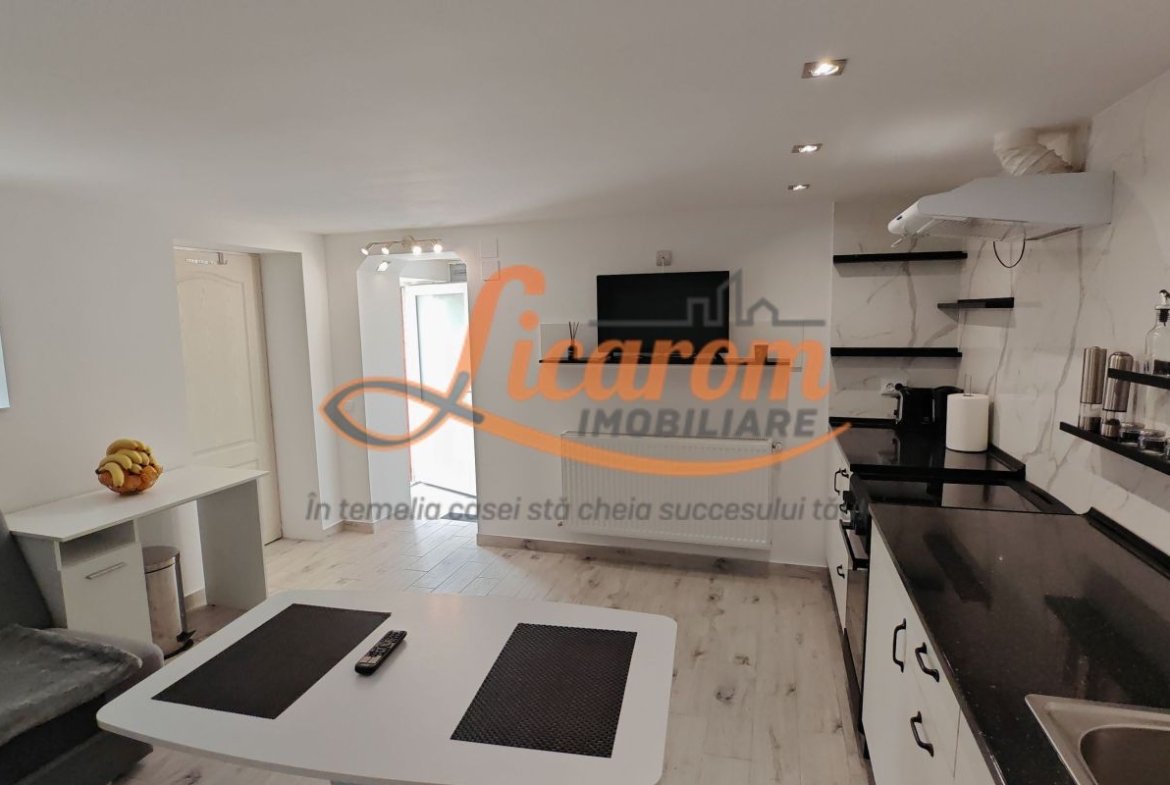Casa 3 camere individuala SanpetrU,mobilata si utilata,128900 euro.