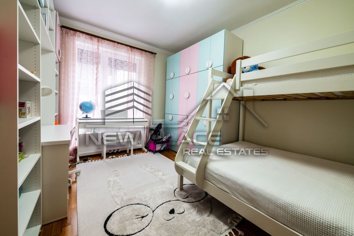 451fe93adca24c38a84f43702383808f