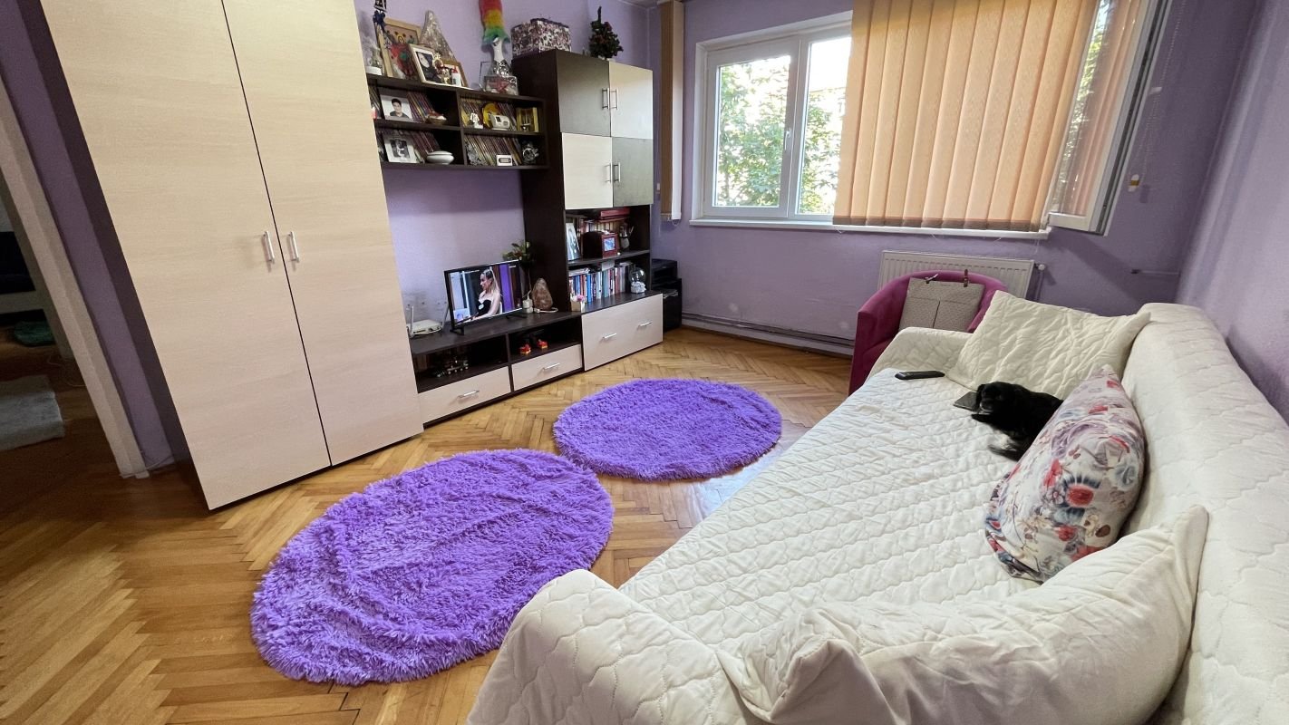 4a4843f5dcda42e688652513da37beda Apartament cu trei camere,etaj 2 – zona Cetatii