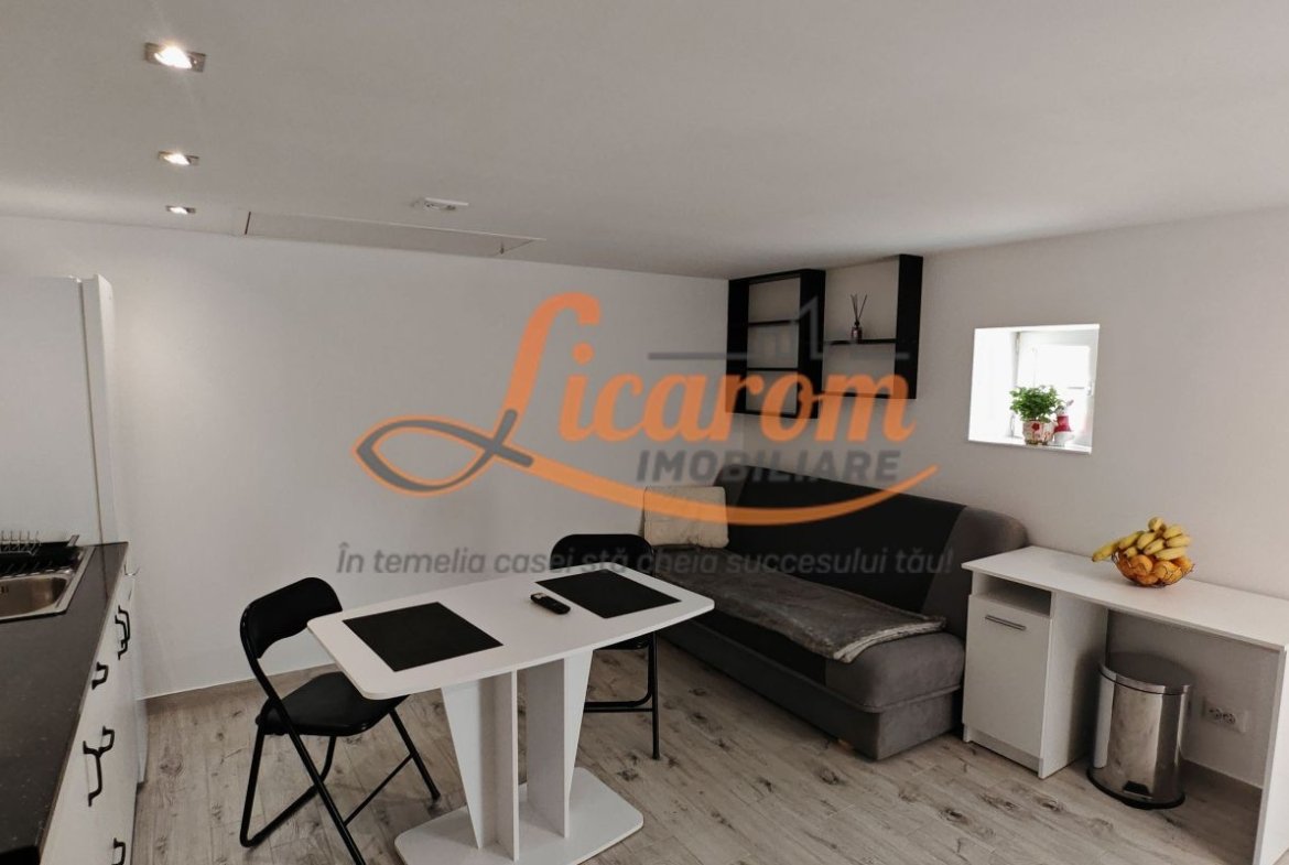 Casa 3 camere individuala SanpetrU,mobilata si utilata,128900 euro.